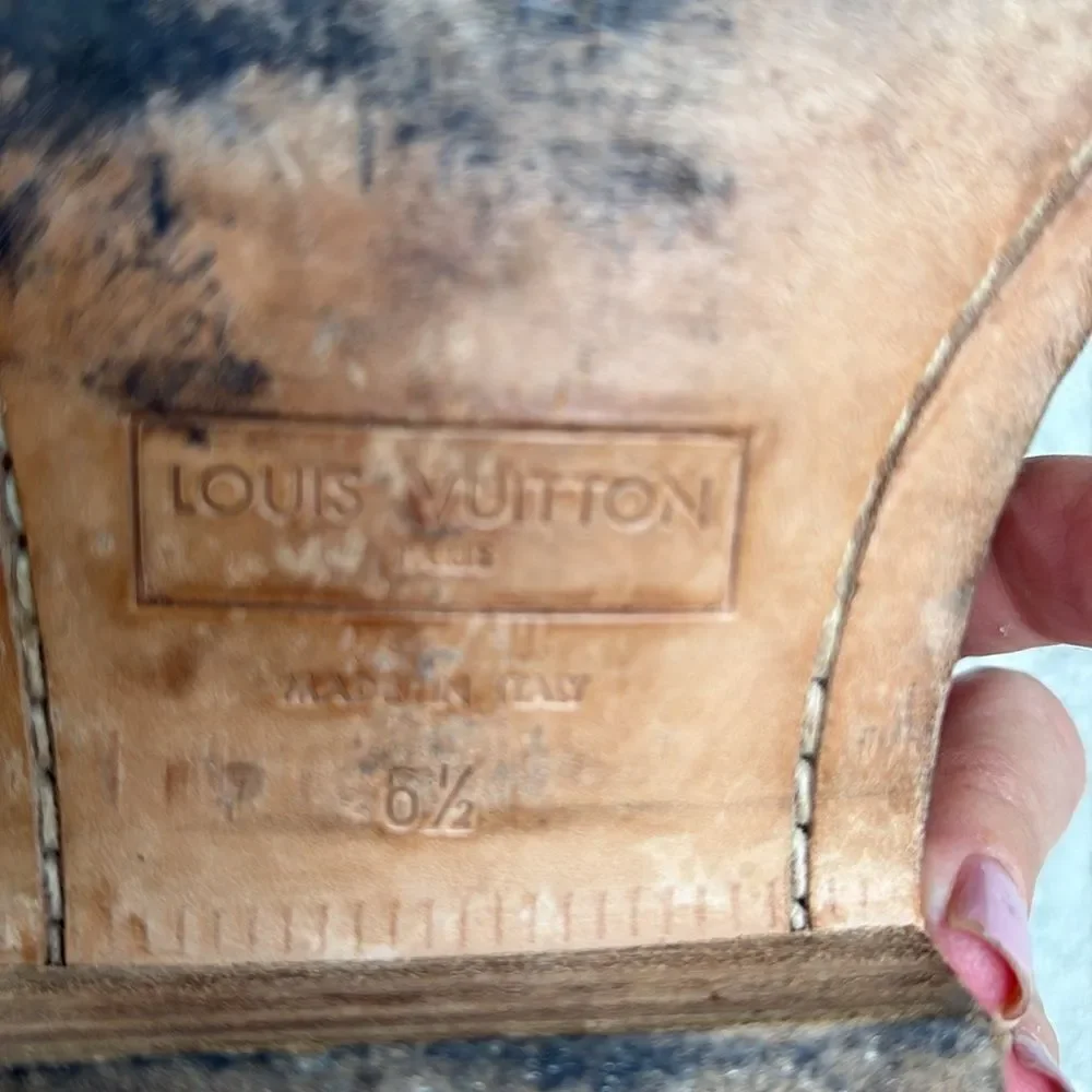 Louis Vuitton Brogues tan suede